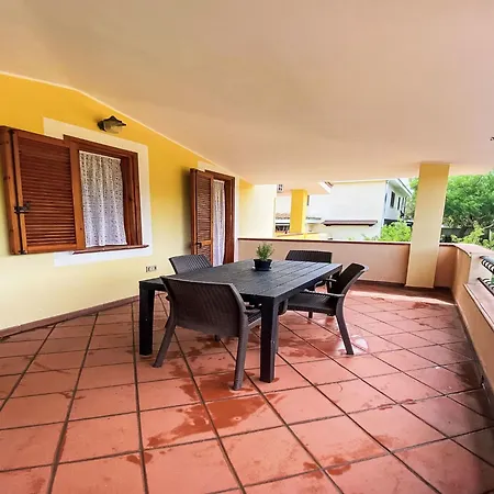 公寓 Residenza Del Sole By Interhome